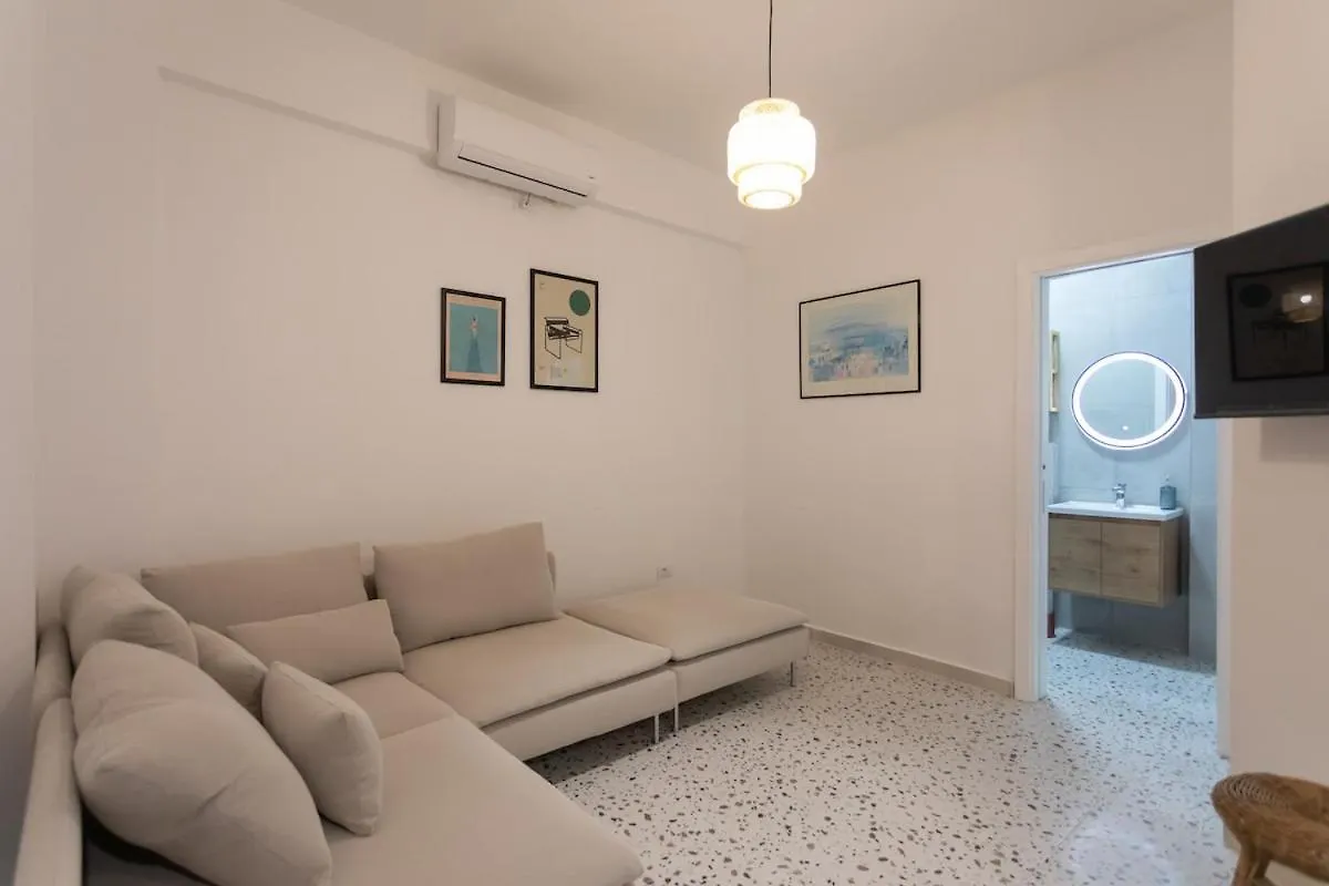 Brand New Apartment Close To The Beach Ap 3 Sarandë アルバニア
